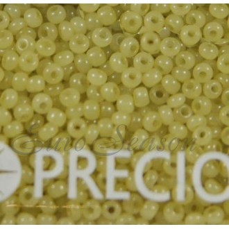 Бисер Preciosa круглый 10/0 цв.02251 непрозрачный алебастр окрашенный (цена за уп/50г)
